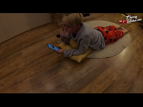 ❤️ Skør blondine suger kæmpe pik og hopper på den - analsex ☑ Porn video at da.masseffect1.ru